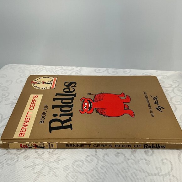 Bennett Cerfs Book Of Riddles Illustrated By Roy McKie 1960 Hardcover 1st Editio - Picture 2 of 4